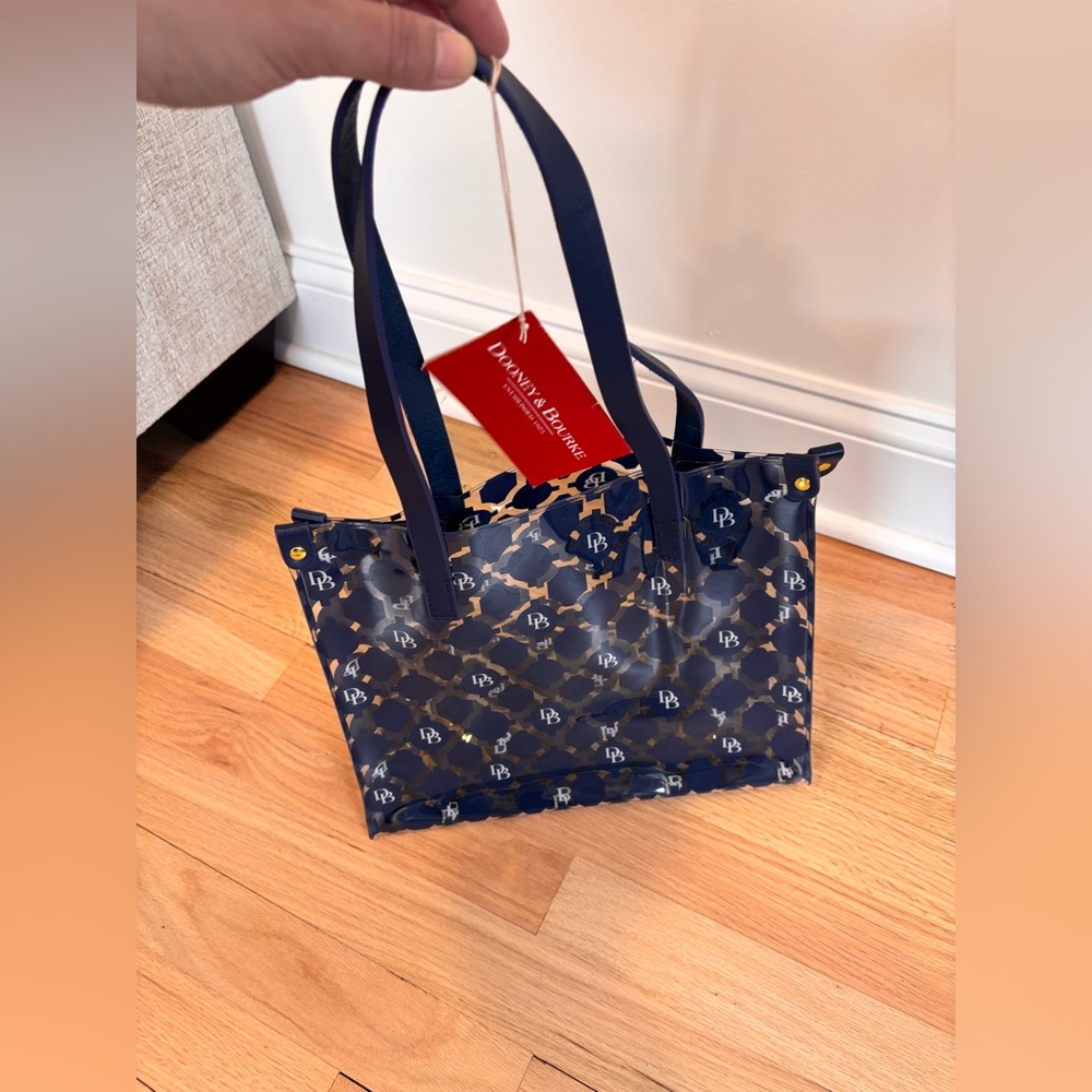 Dooney & Bourke medium shopper tote bag NWT - Picture 3 of 10